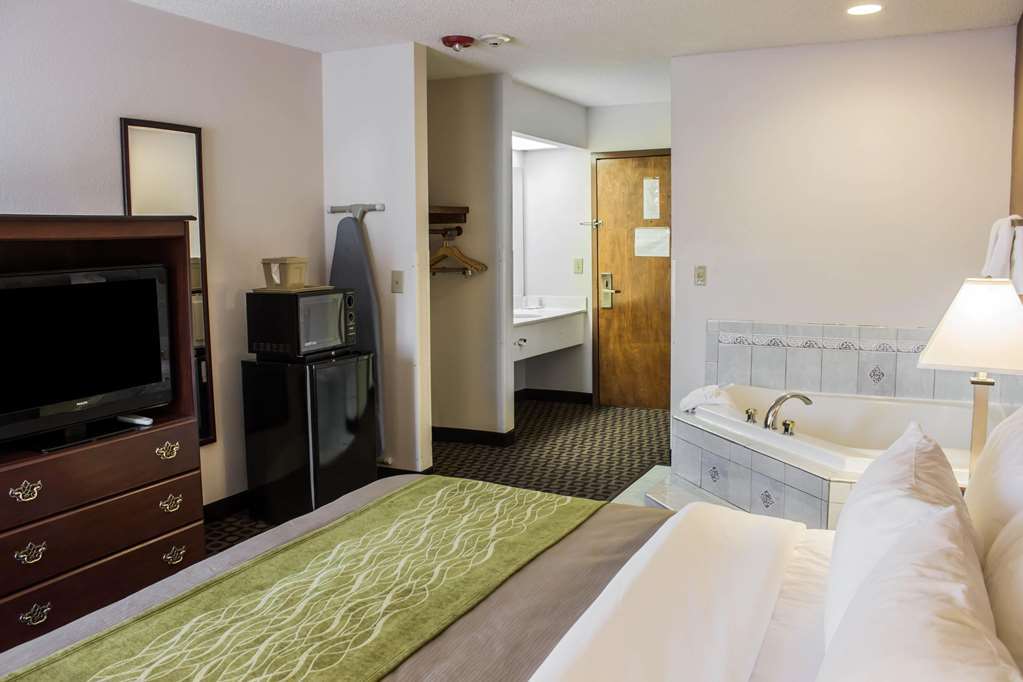 Quality Inn High Point - Archdale Room photo